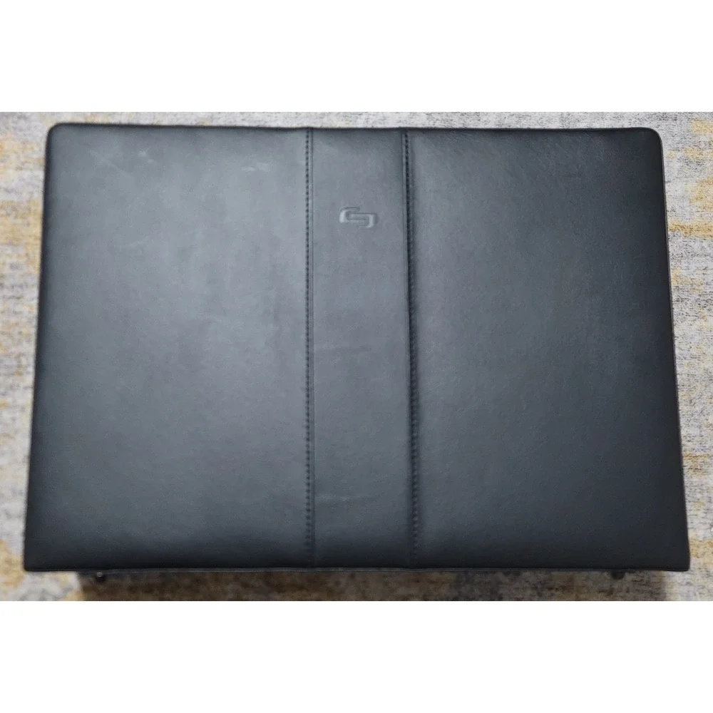 Solo Classic Vinyl Briefcase Black w/Combination‎ Lock 17.5 inches X 12.5 X 4
